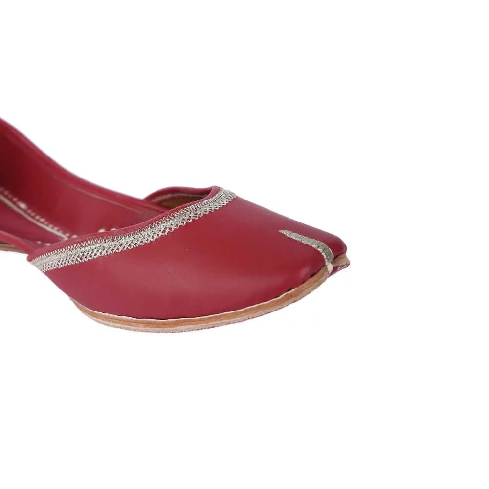 Chestnut Brown Jutti  | Embellished with Light Zari | Casually Festive